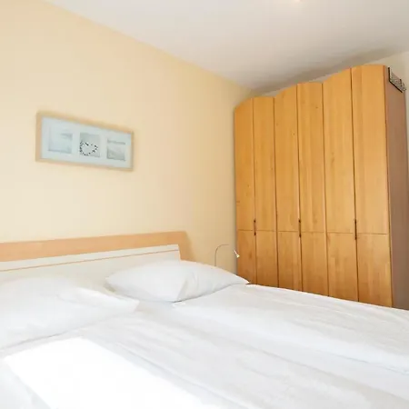 Ferienwohnung Strandlaeufer Im Haus Strandnixe